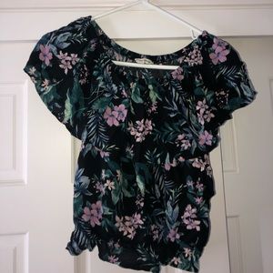 Off the shoulder casual shirt